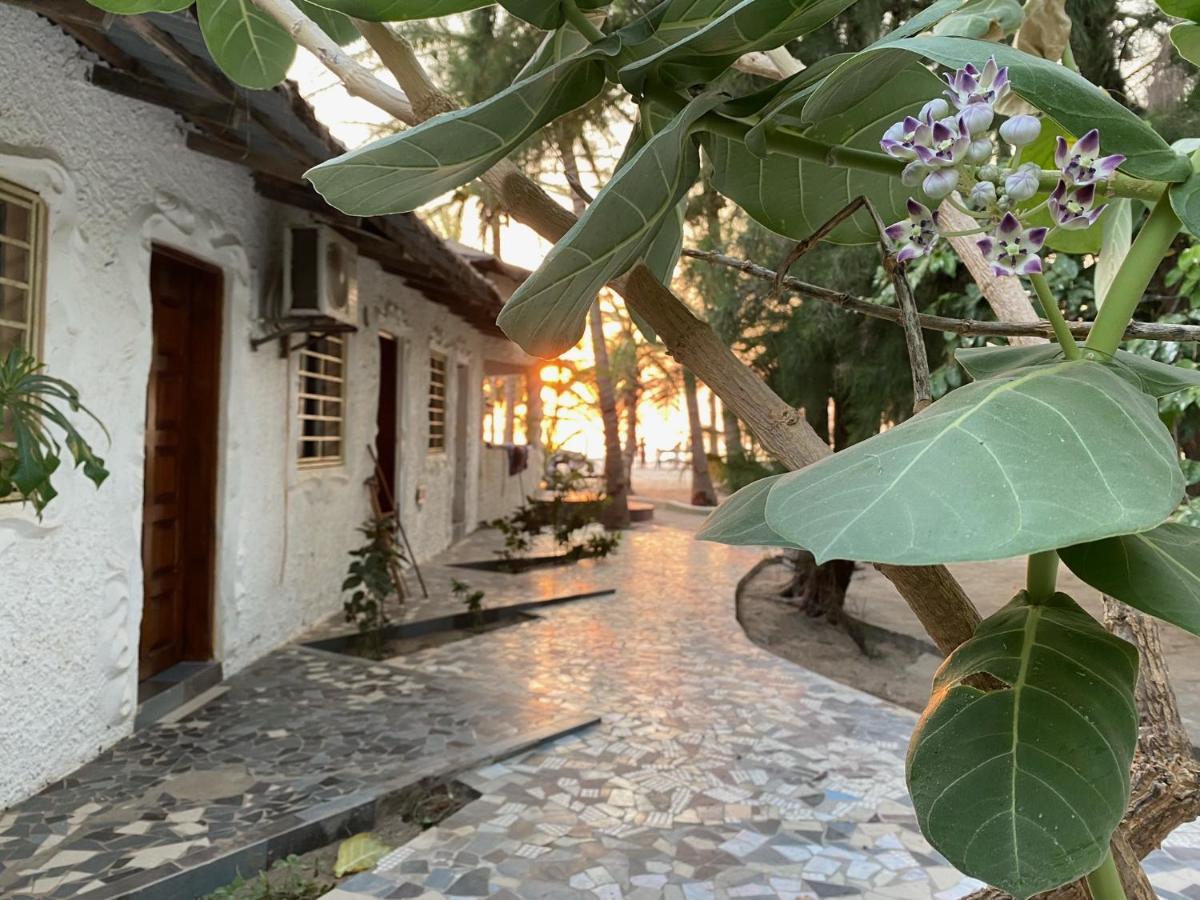 Jungle Beach Resort Sanyang Εξωτερικό φωτογραφία